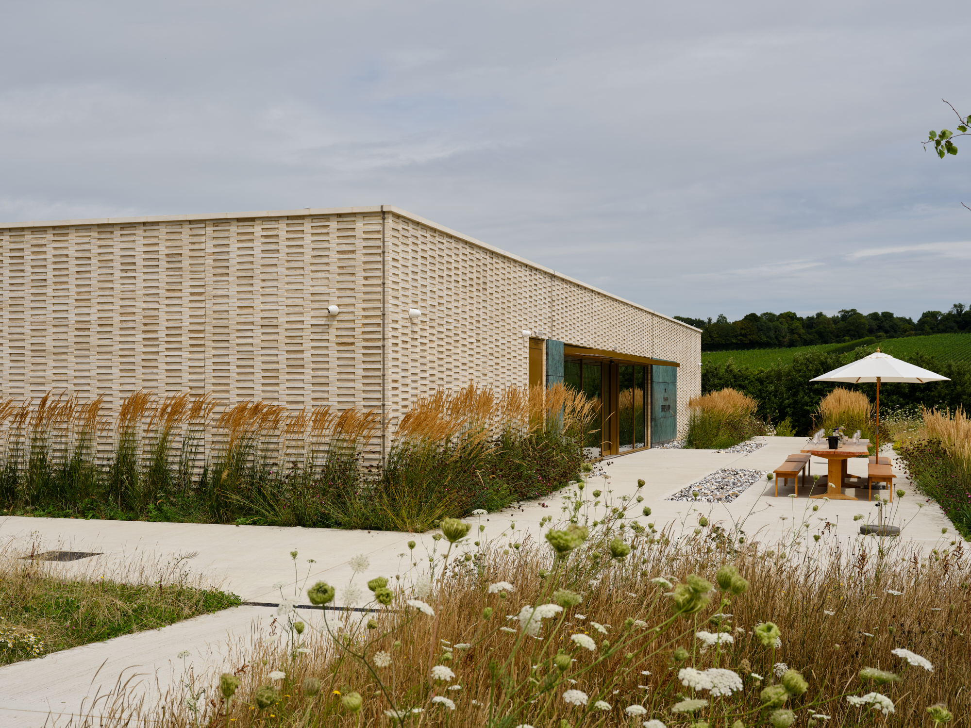 Domaine Evremond - Eine elegante Weinkellerei.