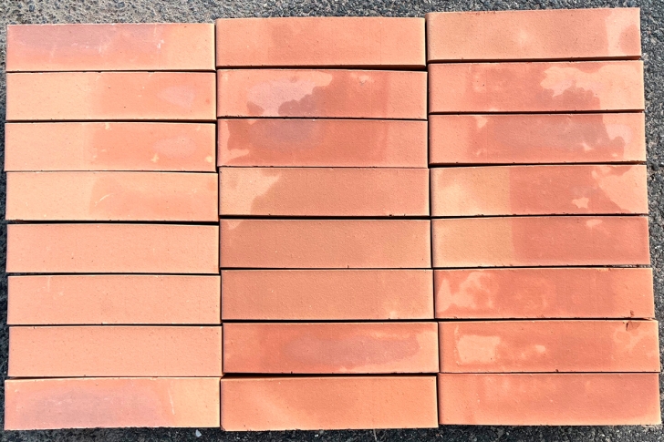 Alpha Limited Batch UM10 - billede 1.